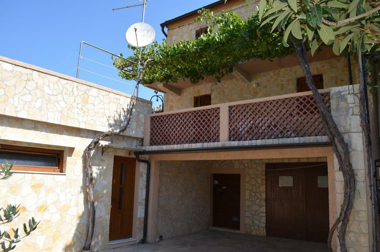 Holiday Home Garina Draga Bašćanska المظهر الخارجي الصورة