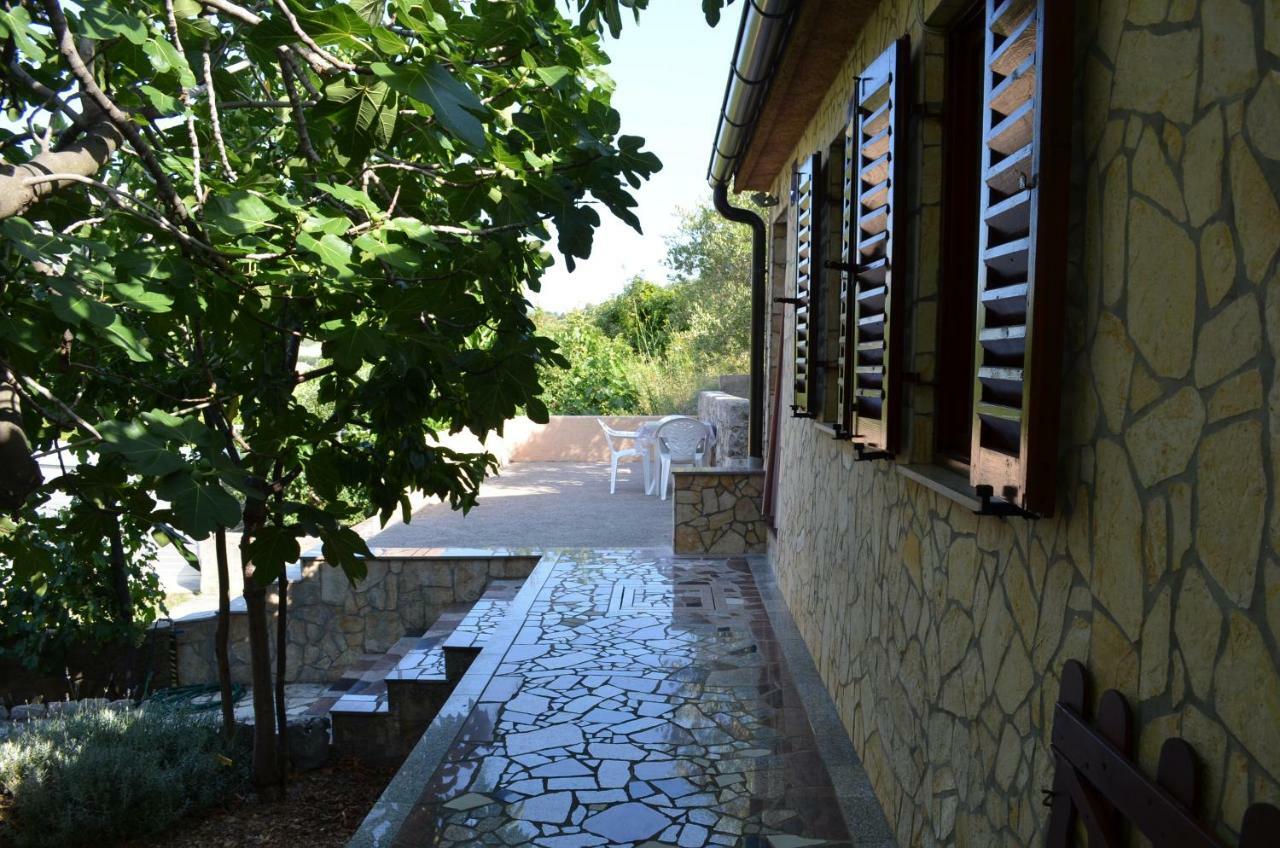 Holiday Home Garina Draga Bašćanska المظهر الخارجي الصورة